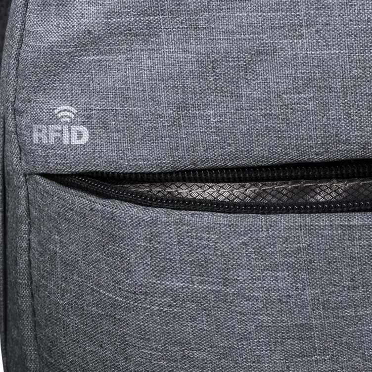 Mochila Rigal Protector RFID. Conexión USB. Parte Trasera y Cintas Acolchadas