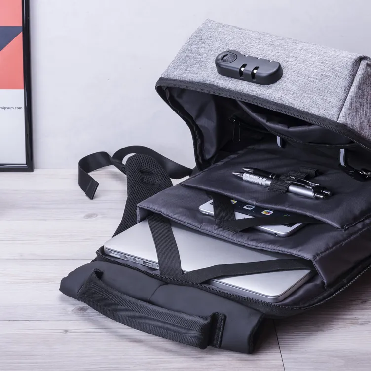 Mochila Antirrobo Ranley Conexión USB. Bolsillo Acolchado para Portátil y Tablet. Parte Trasera y Cintas Acolchadas. Cierre Seguridad Incluido