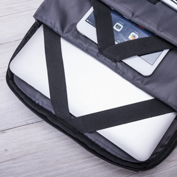 Mochila Antirrobo Ranley Conexión USB. Bolsillo Acolchado para Portátil y Tablet. Parte Trasera y Cintas Acolchadas. Cierre Seguridad Incluido