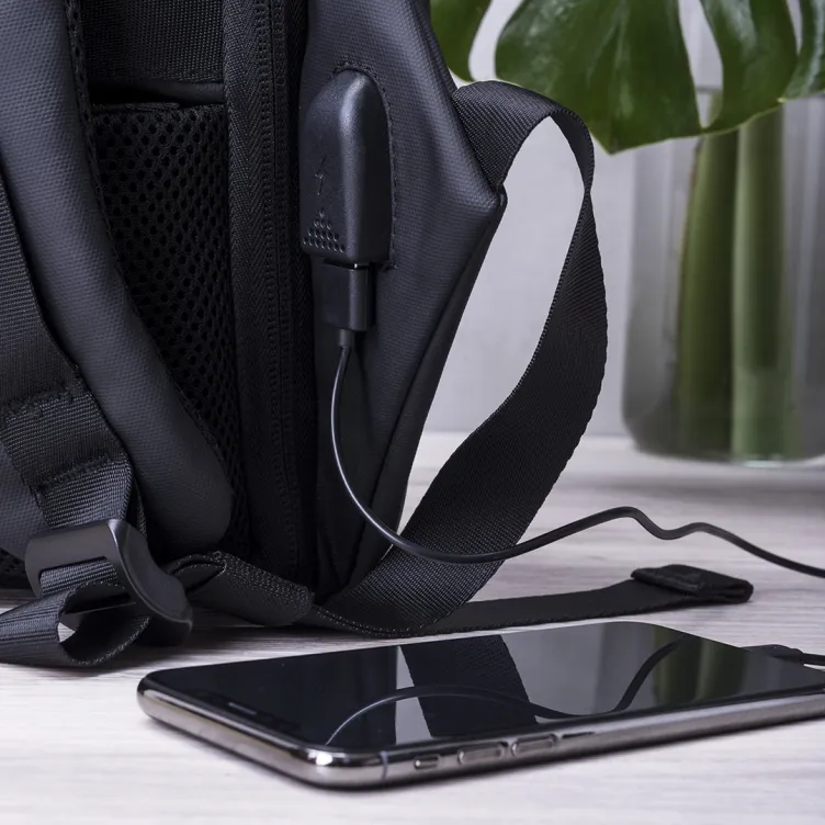 Mochila Antirrobo Ranley Conexión USB. Bolsillo Acolchado para Portátil y Tablet. Parte Trasera y Cintas Acolchadas. Cierre Seguridad Incluido